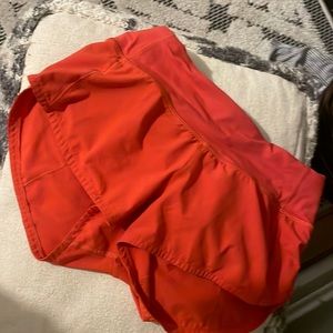 Lululemon Speed up 2.5 inseam size 2